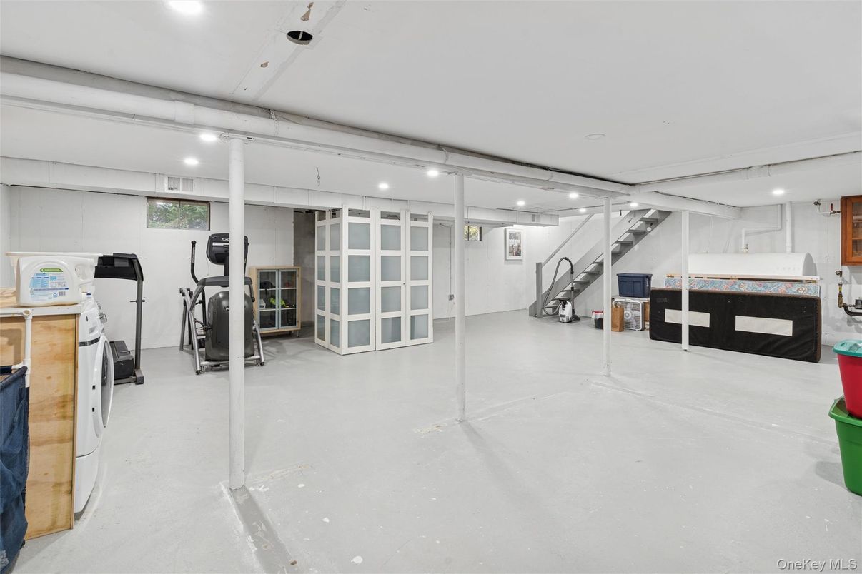 Fitness Equipment, Interior, Recessed Lighting