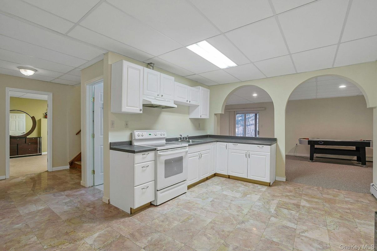 Interior, Kitchen, Recessed Lighting, Washer