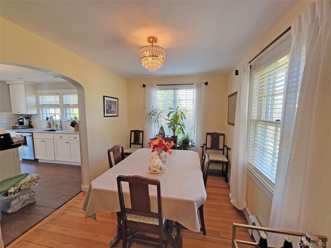 Chandelier, Dining room, Interior, Kitchen, Wood Texture Flooring
