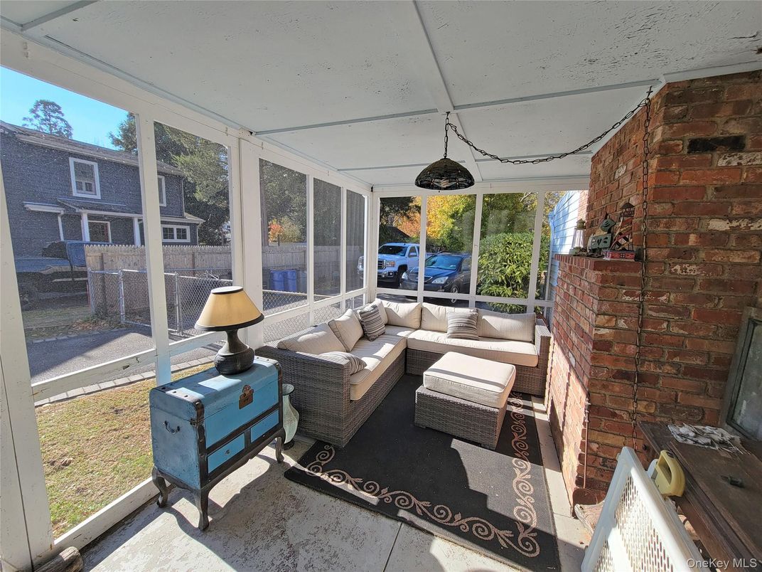 Interior, Living room, Stone Walls, Sun Room