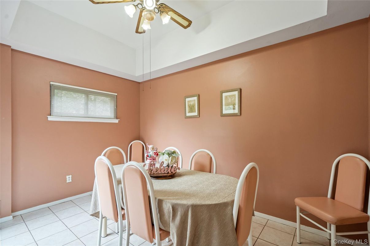 Dining room, Interior