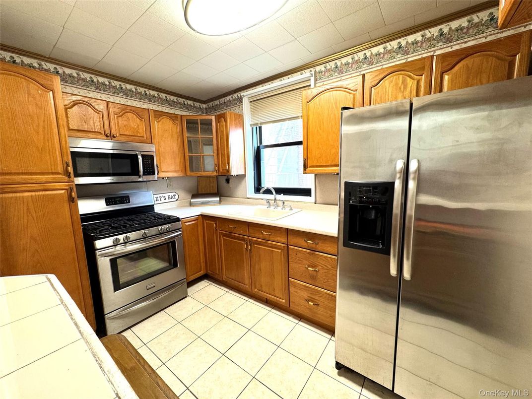 Interior, Kitchen, Stainless Steel Appliances