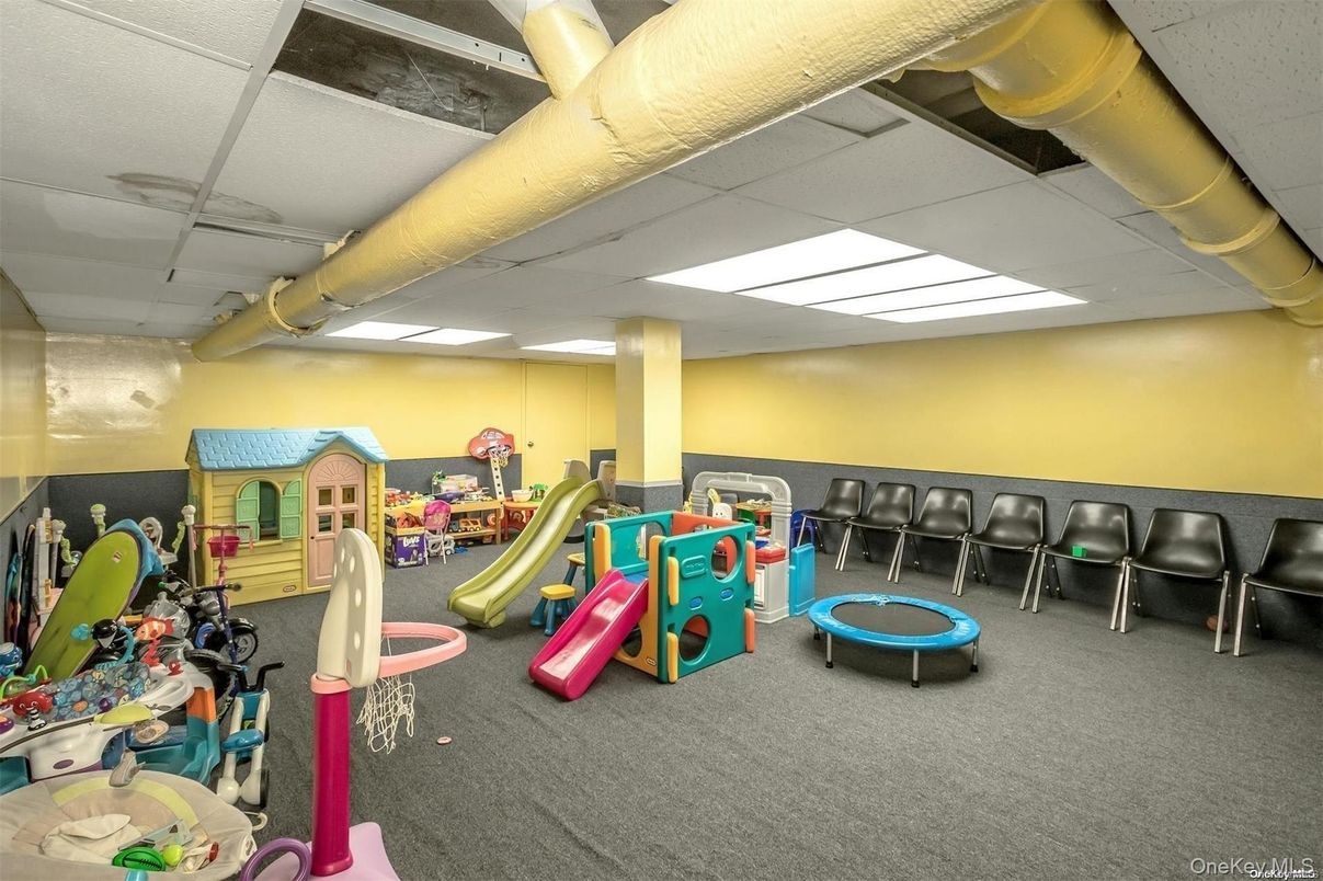 Interior, Playground, Recessed Lighting