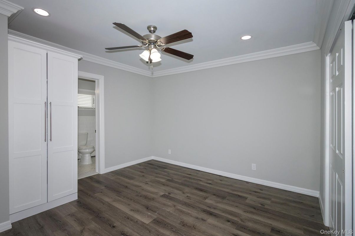 Bathroom, Empty room, Interior, Recessed Lighting, Wood Texture Flooring