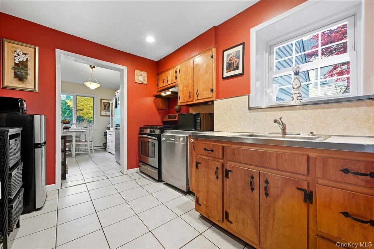 Dining room, Interior, Kitchen, Pendant Lights, Recessed Lighting