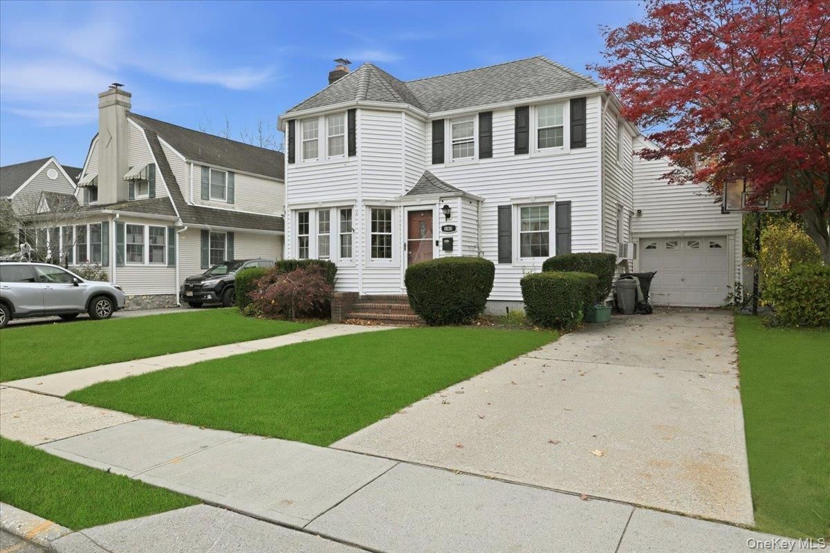 Attached, Exterior, Facade, Georgian