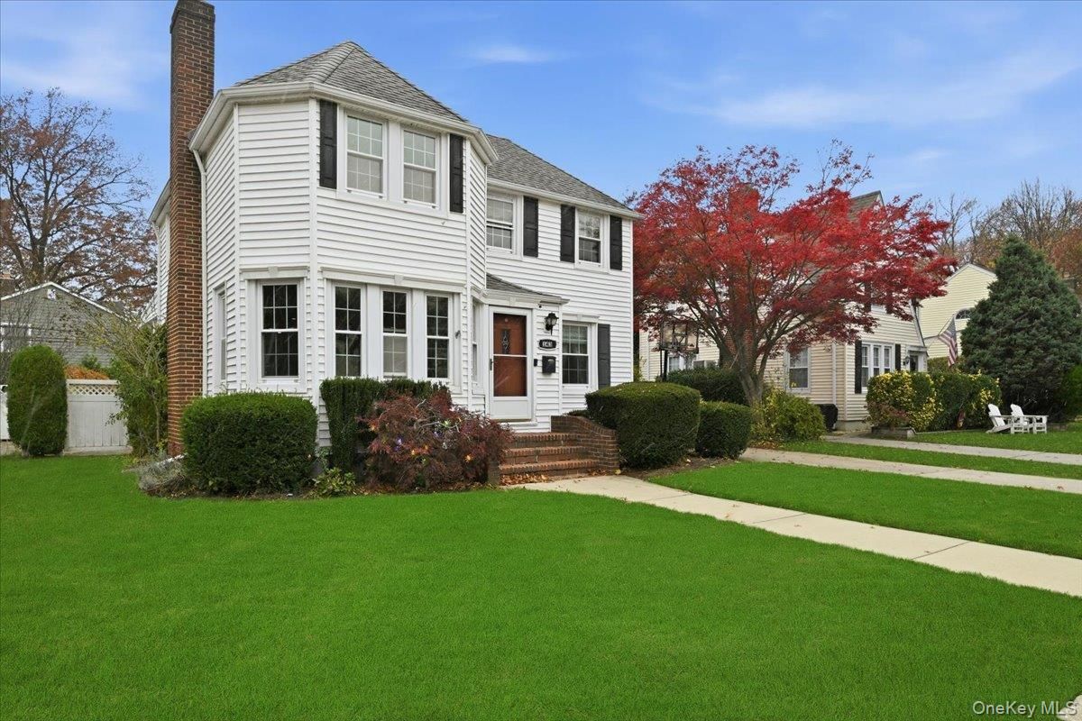 Exterior, Facade, Georgian