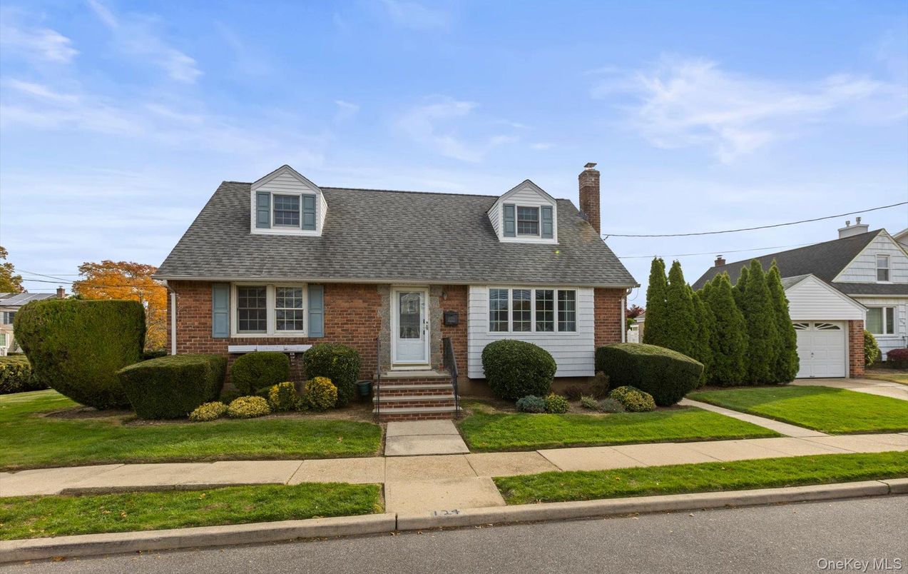 Attached, Exterior, Facade, Brick Facade, Cape Cod