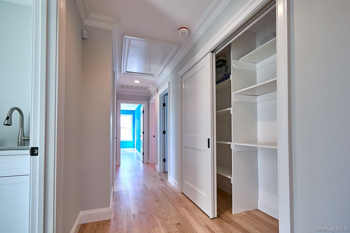 Interior, Recessed Lighting, Walk-in Closets, Wood Texture Flooring