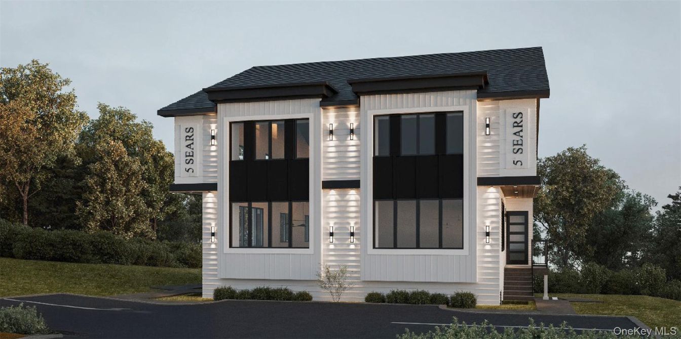 Exterior, Facade, Modern