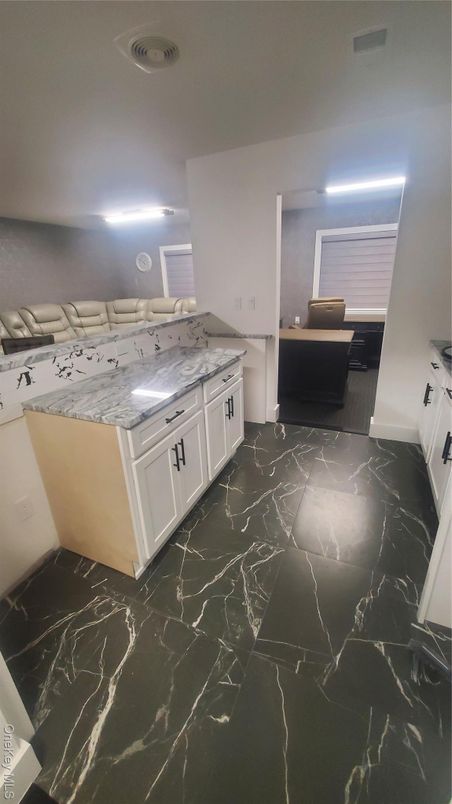 Interior, Kitchen, Marble, Recessed Lighting