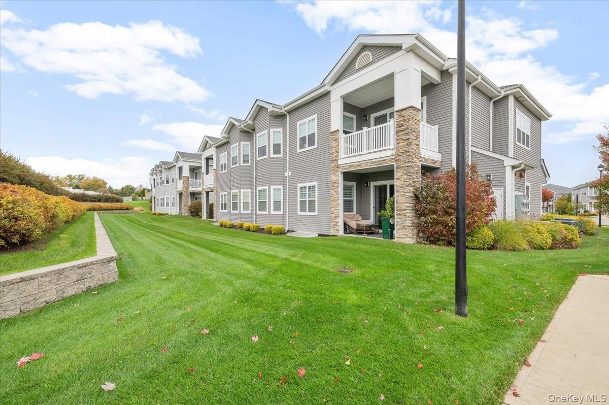 Backyard, Exterior, Facade, Rowhouse