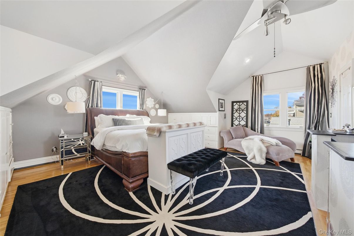 Bedroom, Interior, Water, Wood Texture Flooring