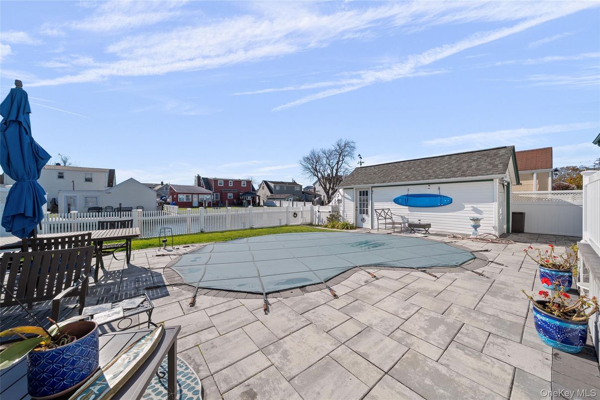 Backyard, Detached Garage, Exterior