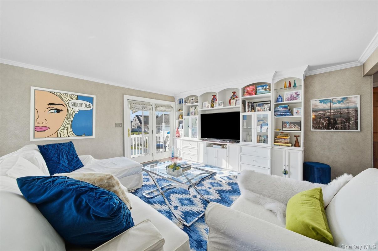 Interior, Living room