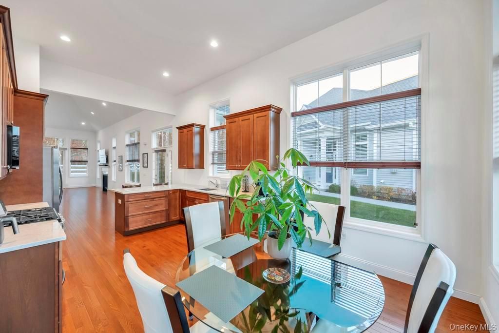 Dining room, Interior, Kitchen, Recessed Lighting, Wood Texture Flooring