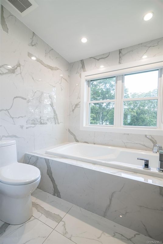 Bathroom, Interior, Marble, Marble Walls, Recessed Lighting