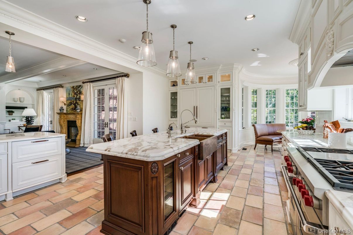 Fireplace, Interior, Kitchen, Pendant Lights, Recessed Lighting