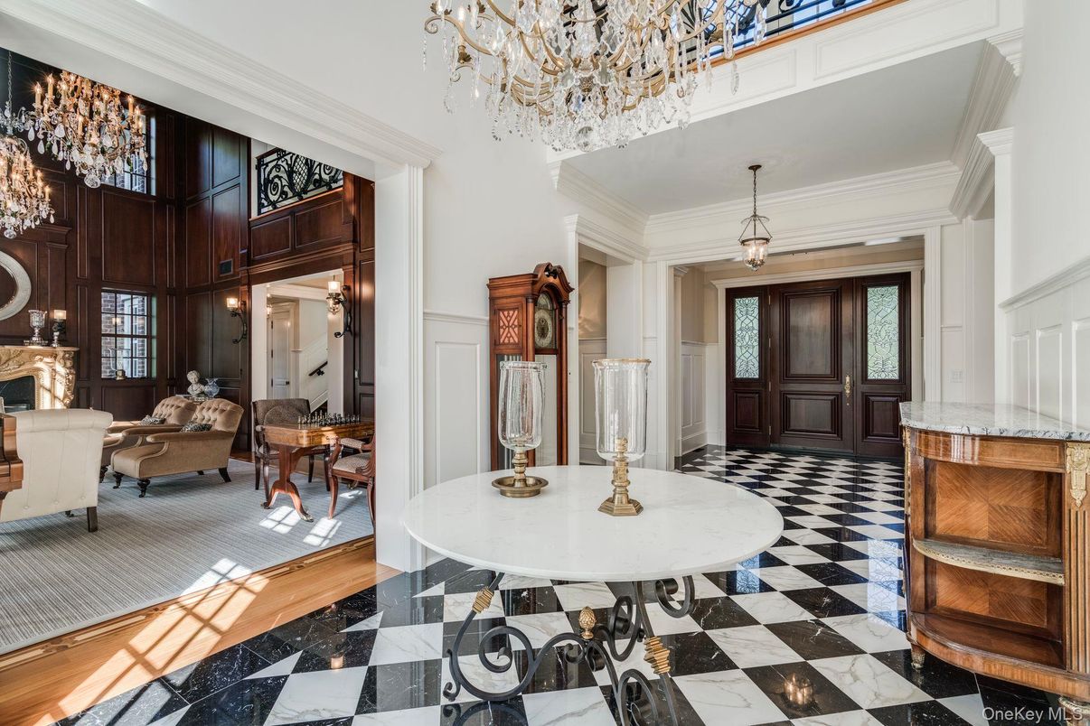Chandelier, Interior, Living room, Marble, Pendant Lights