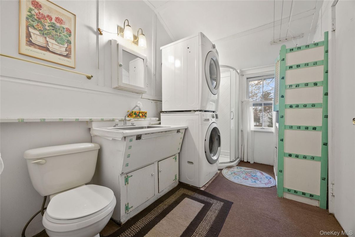 Bathroom, Interior, Utility Closets, Washer