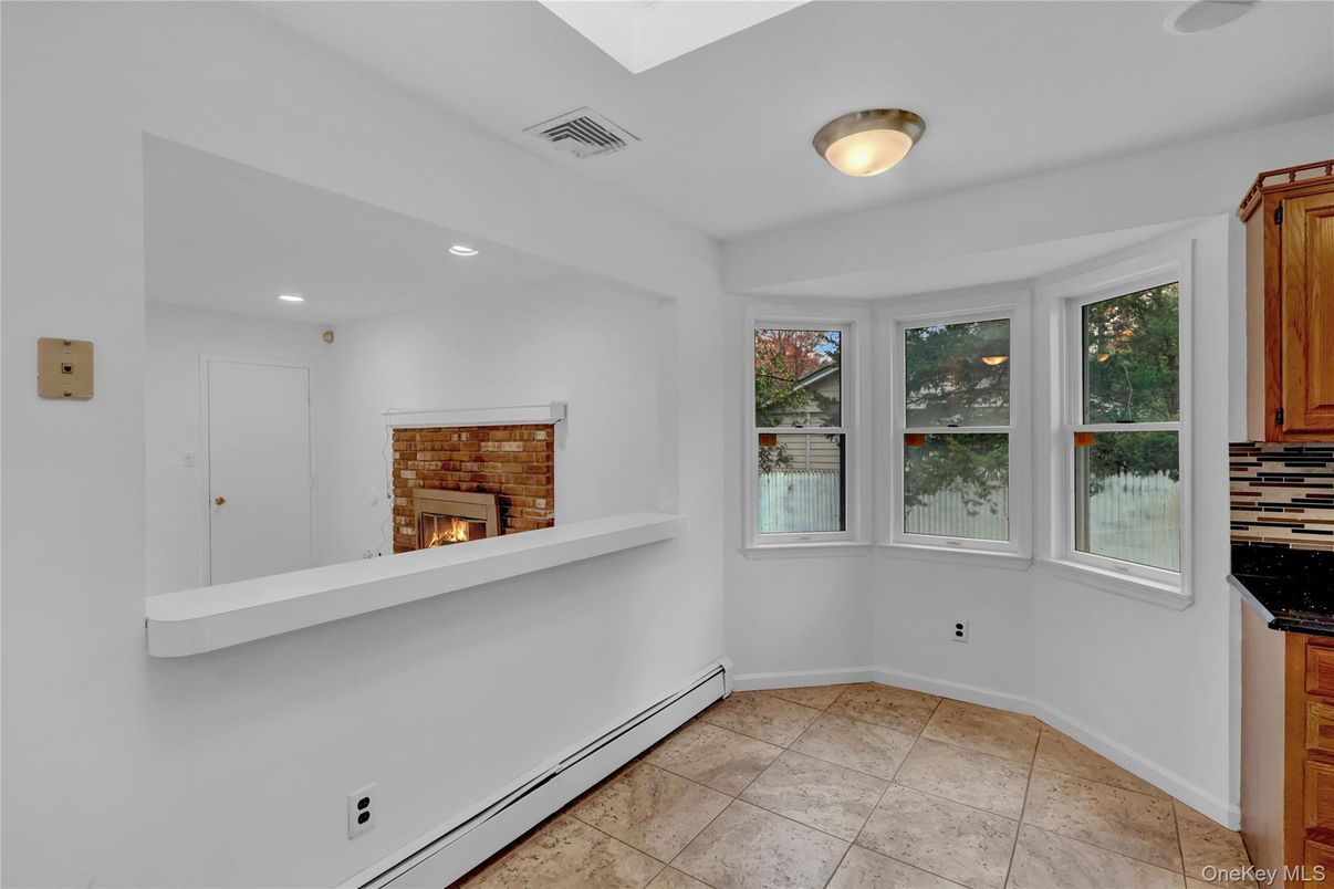 Fireplace, Interior, Recessed Lighting