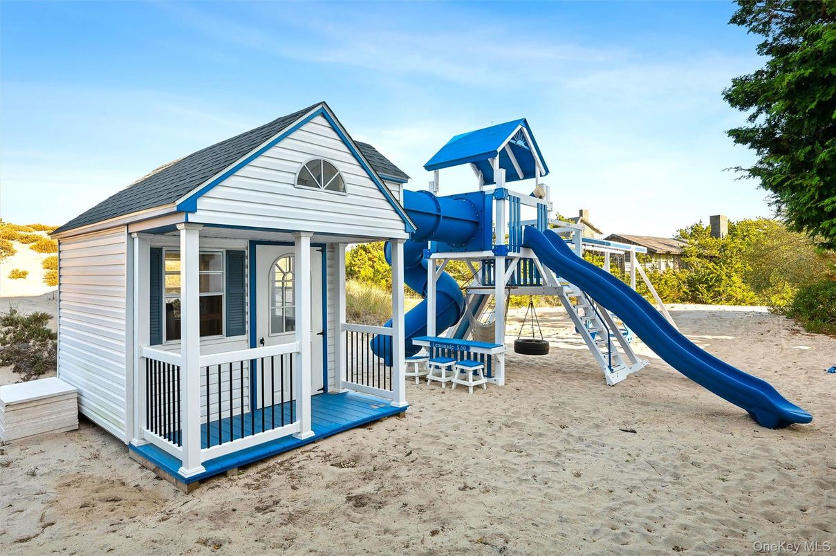 Backyard, Exterior, Playground