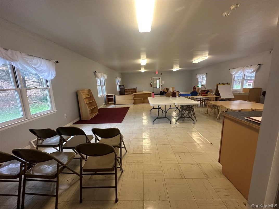 Dining room, Interior