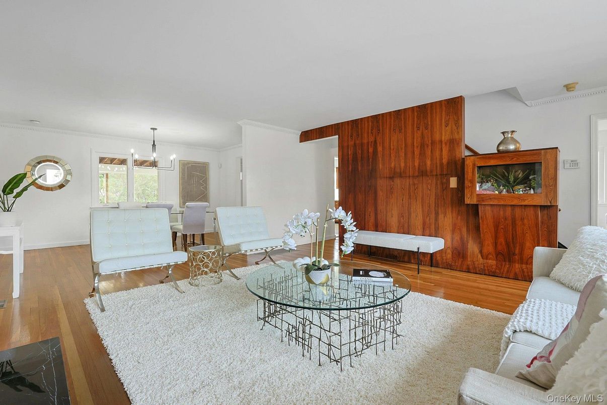 Dining room, Interior, Living room, Pendant Lights, Wood Texture Flooring, Wooden Walls