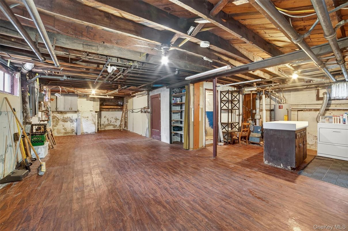 Interior, Washer, Wooden Beams, Wood Texture Flooring