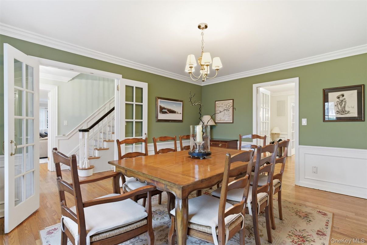 Chandelier, Dining room, Interior, Wood Texture Flooring