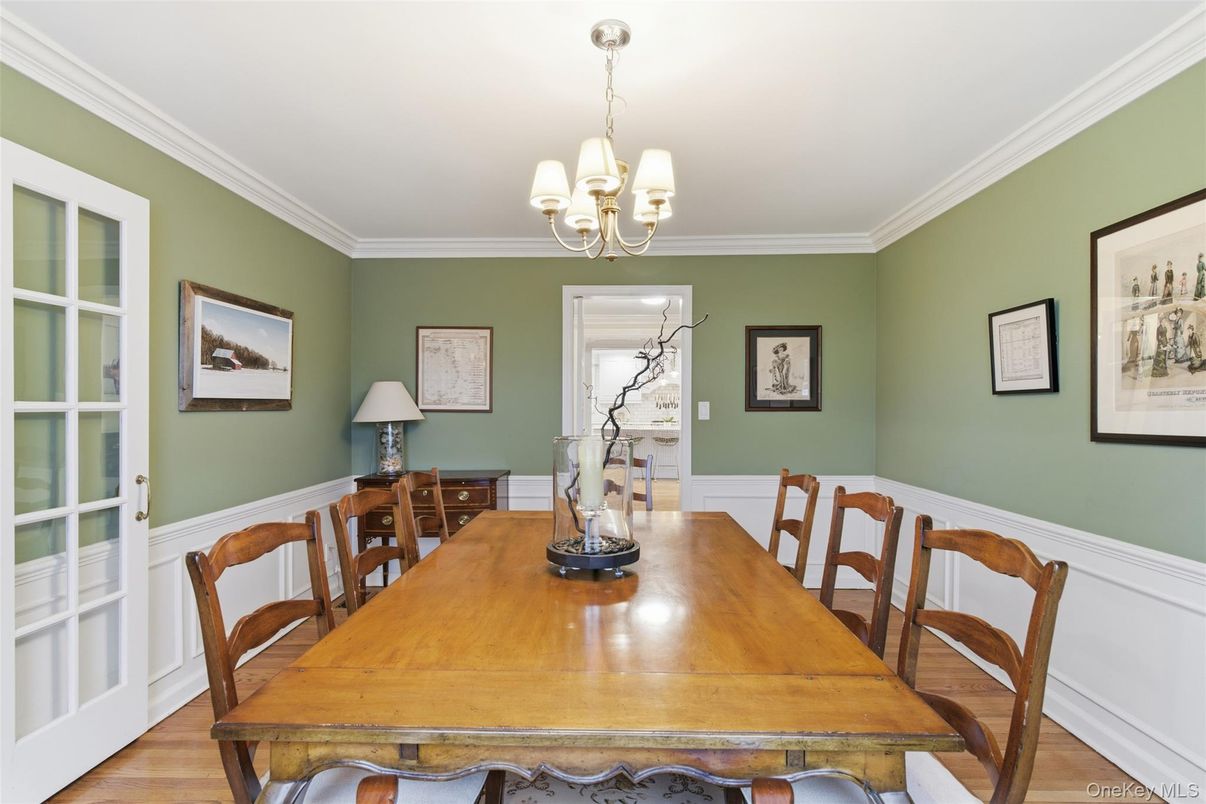 Chandelier, Dining room, Interior, Wood Texture Flooring