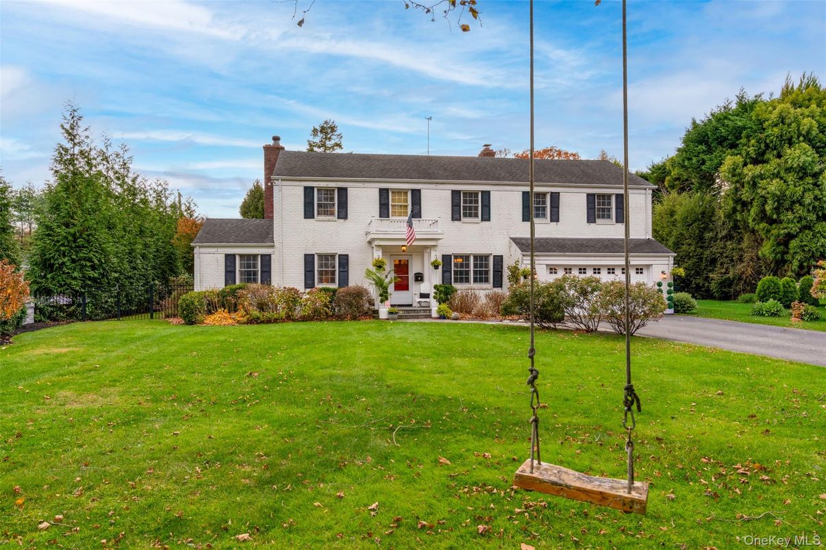 Attached, Backyard, Exterior, Facade, Georgian