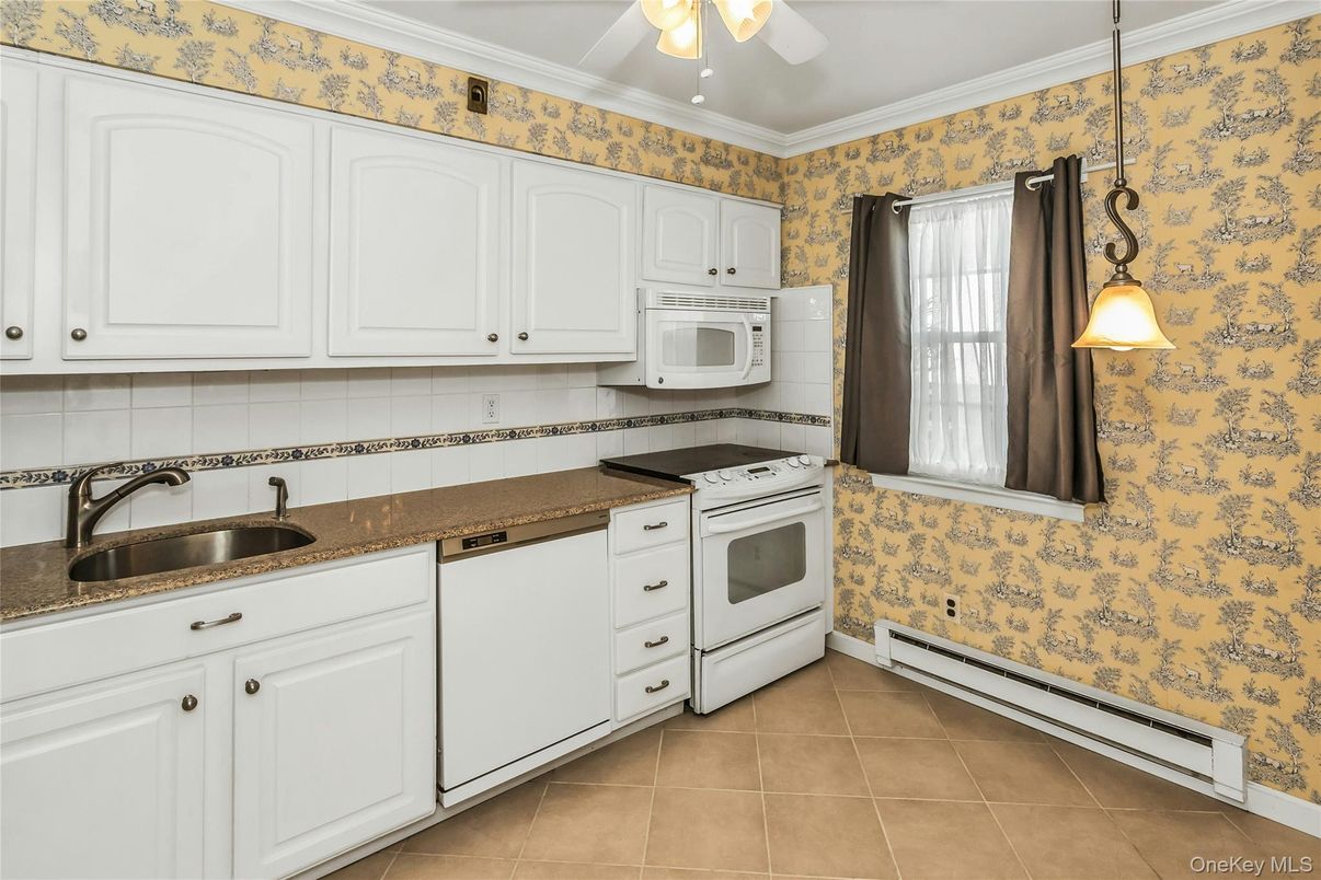 Interior, Kitchen, Pendant Lights