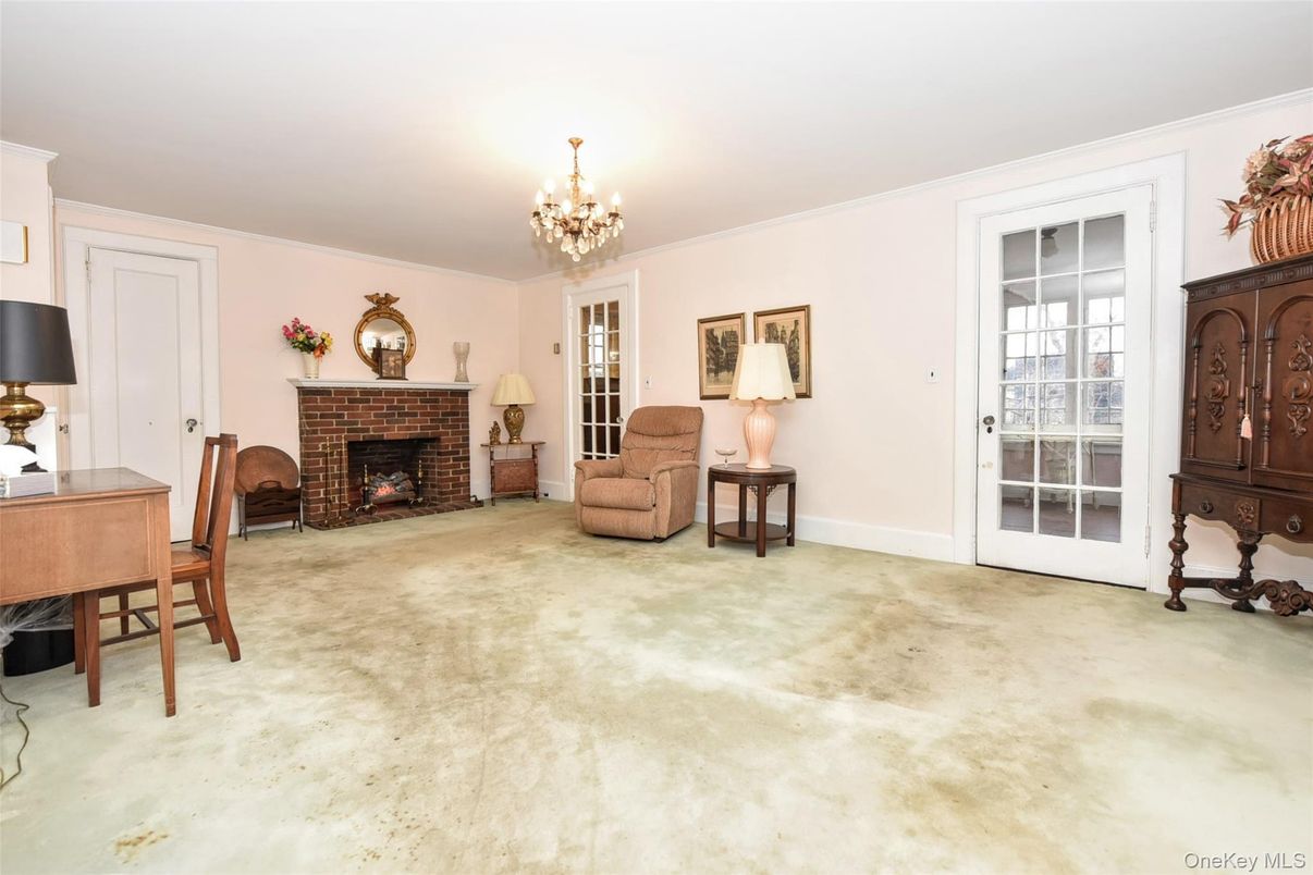 Chandelier, Fireplace, Interior
