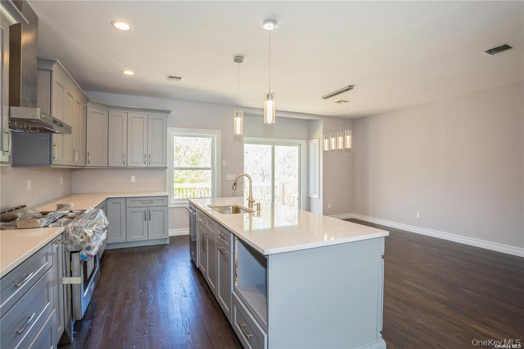Interior, Kitchen, Pendant Lights, Recessed Lighting, Wood Texture Flooring