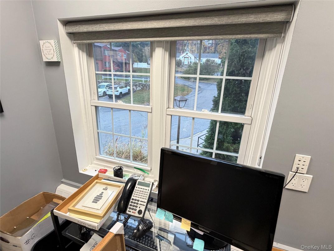 Home Office, Interior, Water