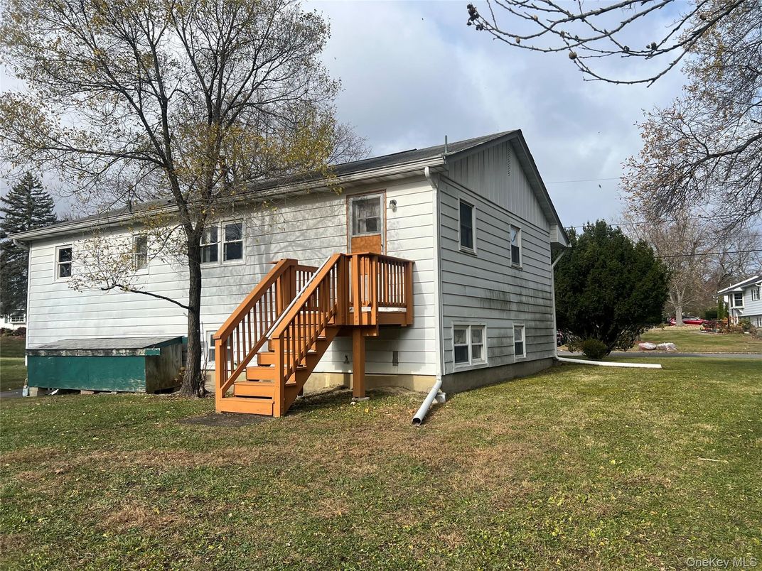 Backyard, Exterior, Hot Tub