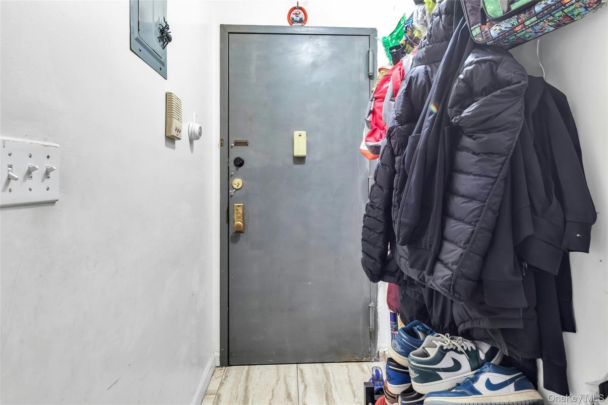 DE Listing image placeholder