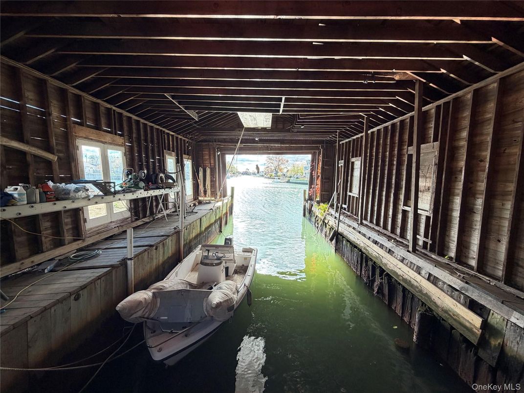 Interior, Wooden Beams