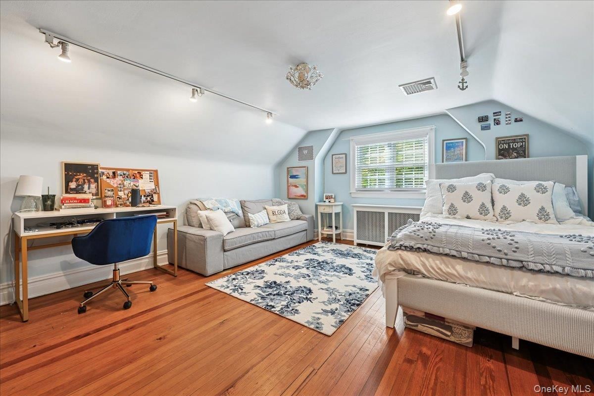 Bedroom, Home Office, Interior, Wood Texture Flooring