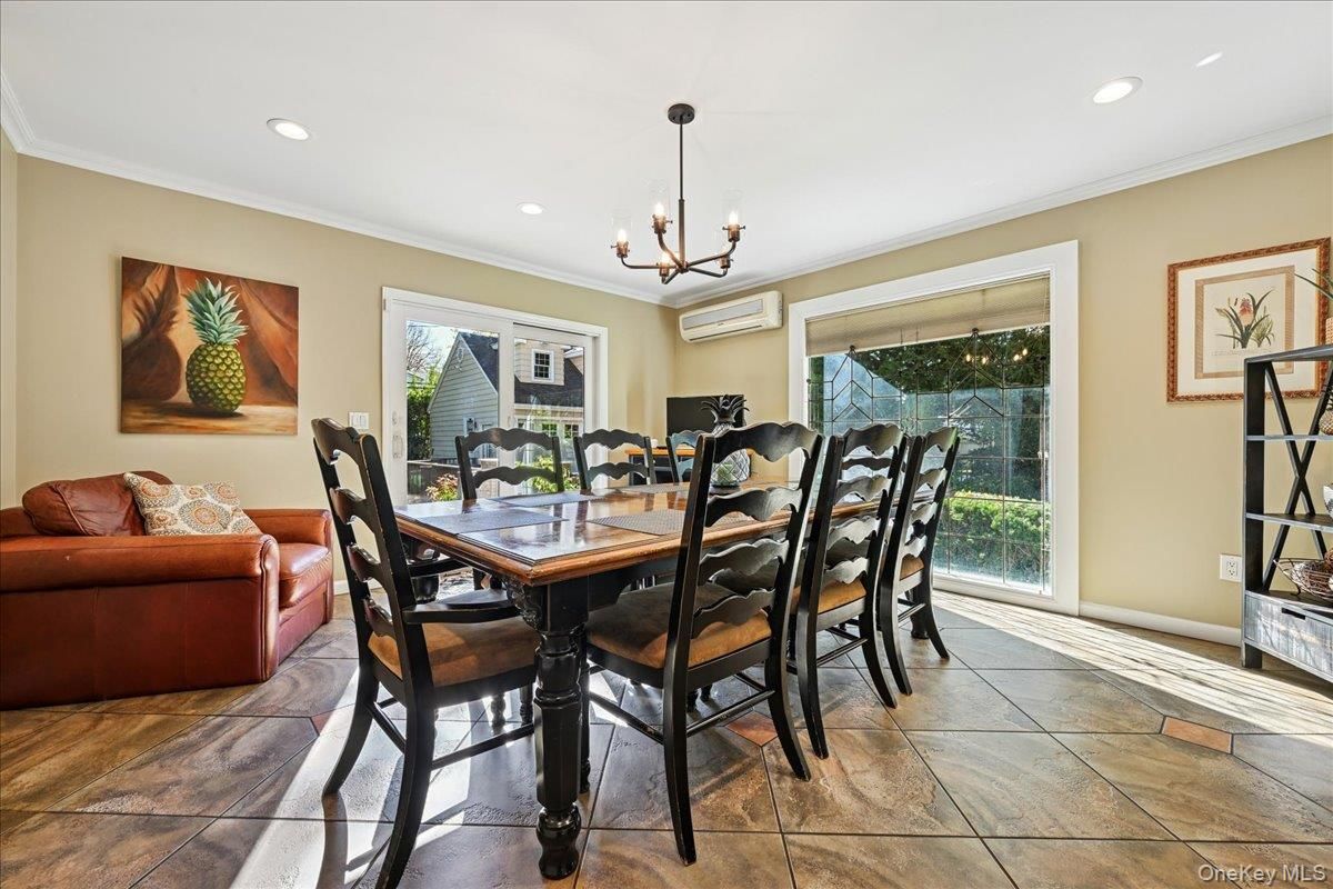 Chandelier, Dining room, Interior, Recessed Lighting