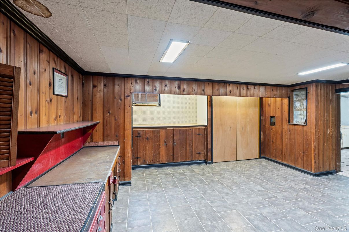 Interior, Recessed Lighting, Wooden Walls