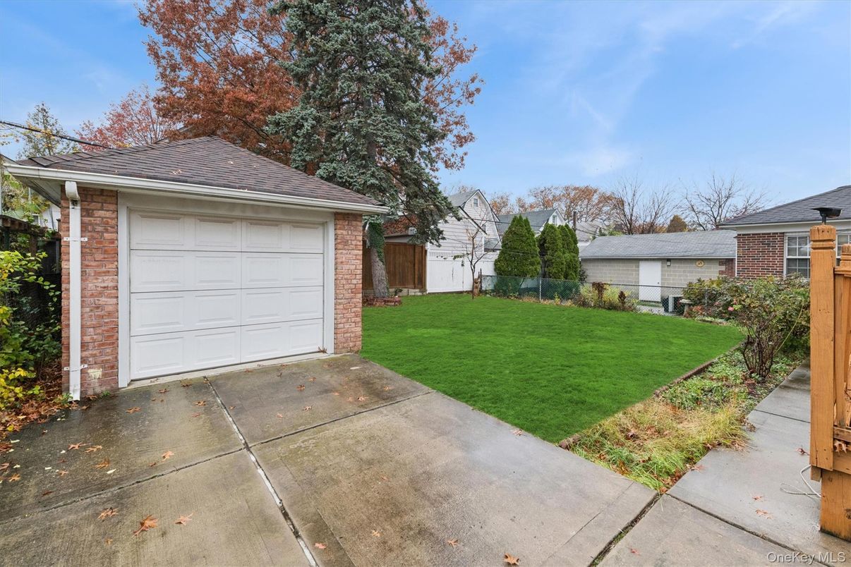 Backyard, Detached Garage, Exterior