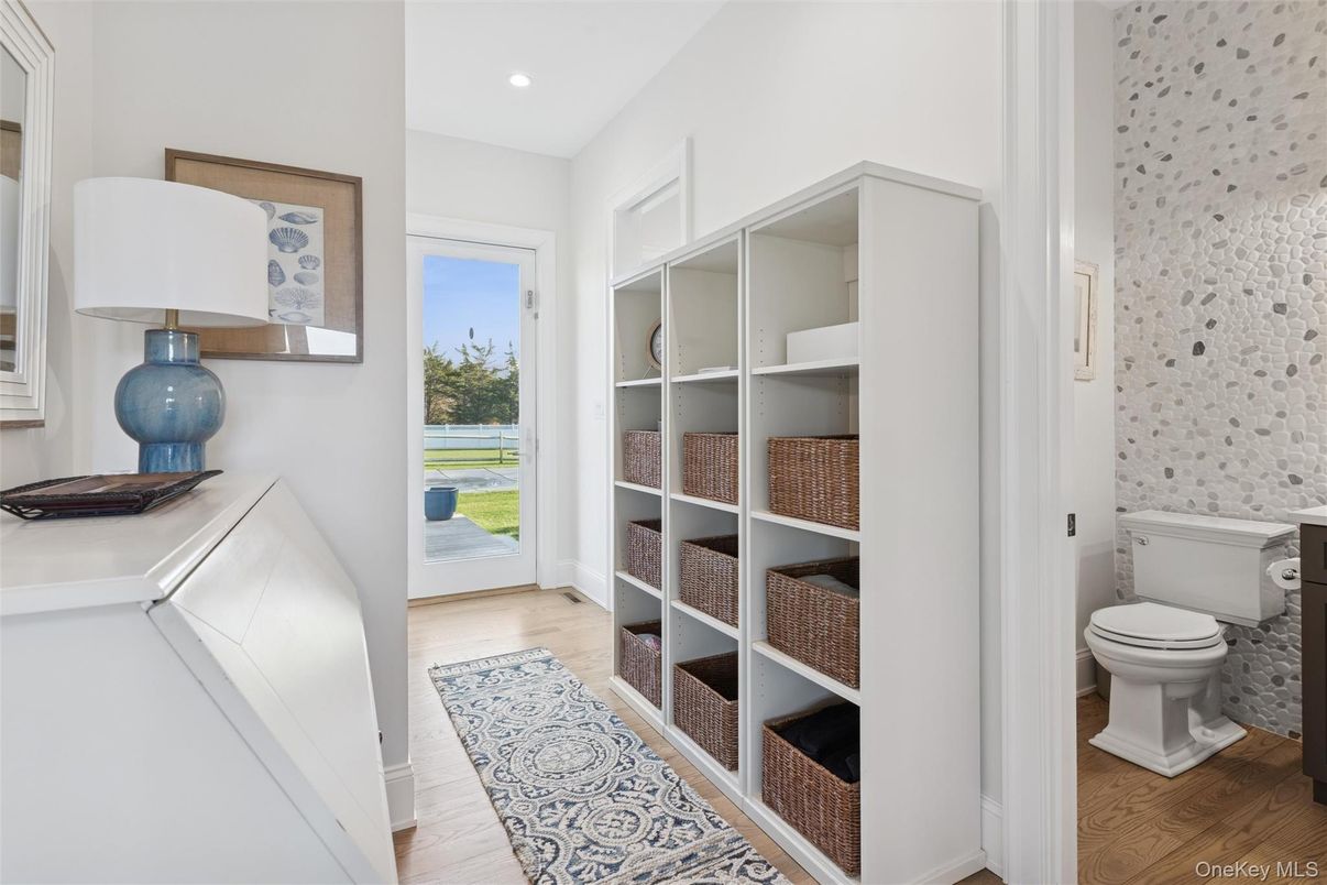 Bathroom, Interior, Recessed Lighting, Wood Texture Flooring