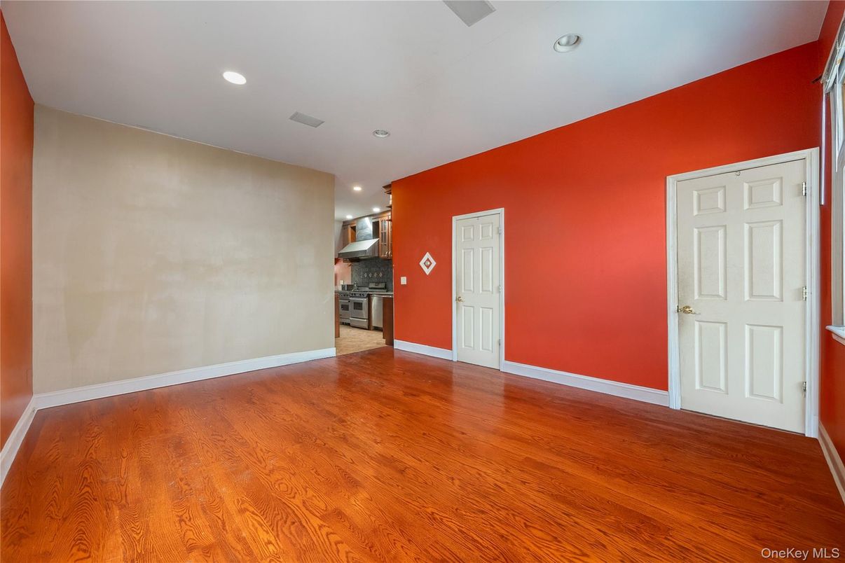 Empty room, Interior, Kitchen, Recessed Lighting, Wood Texture Flooring