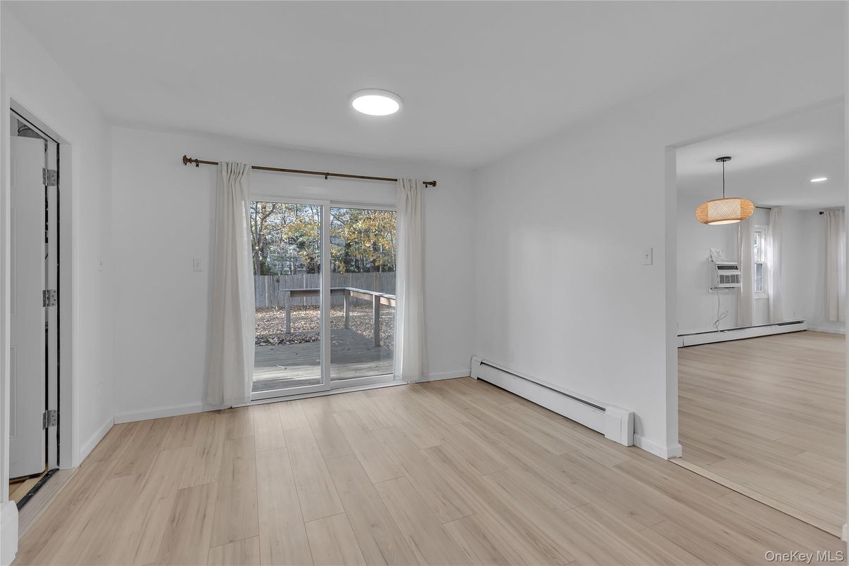 Empty room, Interior, Pendant Lights, Recessed Lighting, Wood Texture Flooring