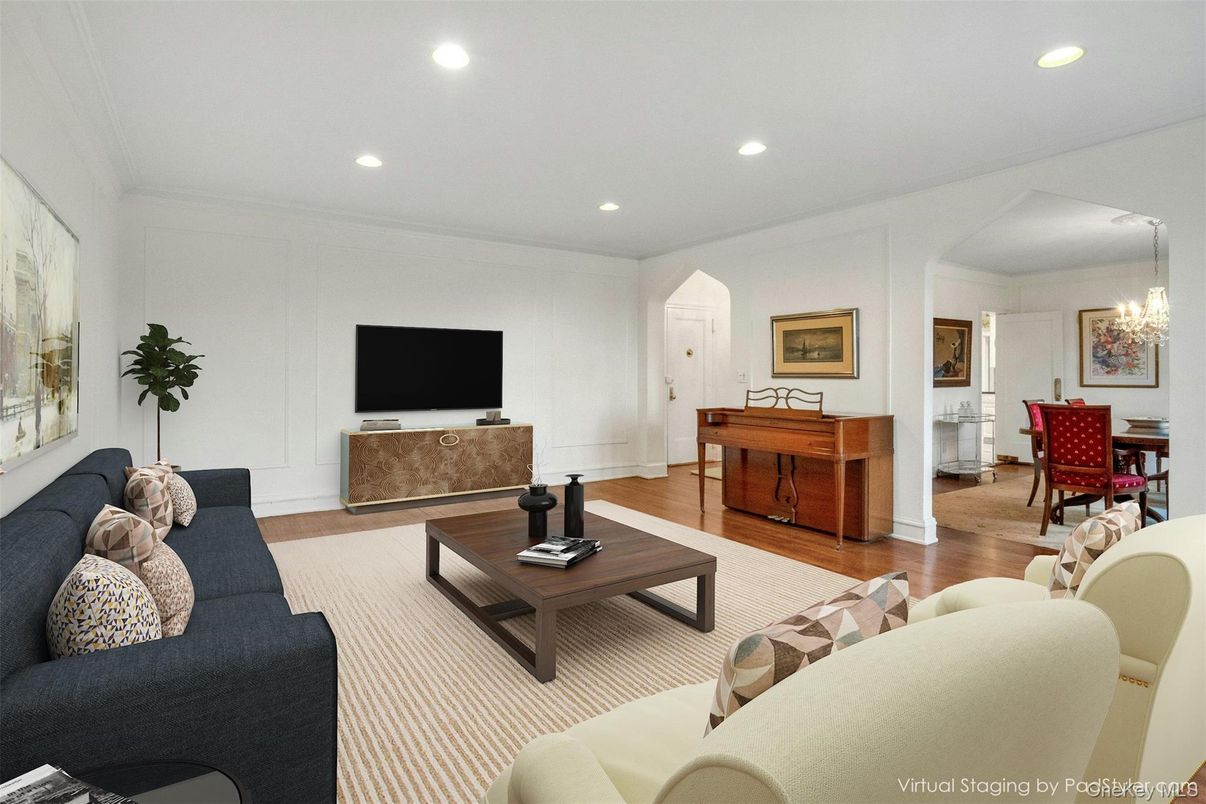 Chandelier, Dining room, Interior, Living room, Piano, Recessed Lighting, Wood Texture Flooring