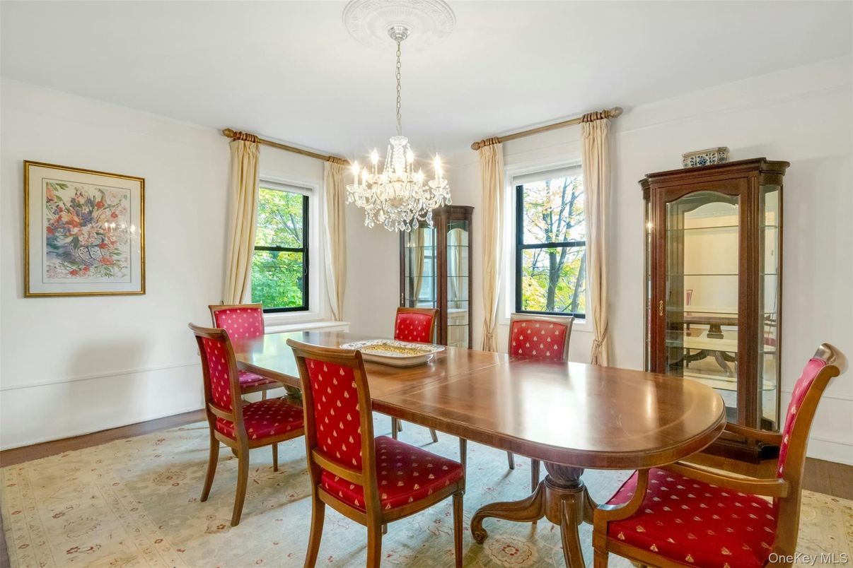 Chandelier, Dining room, Interior