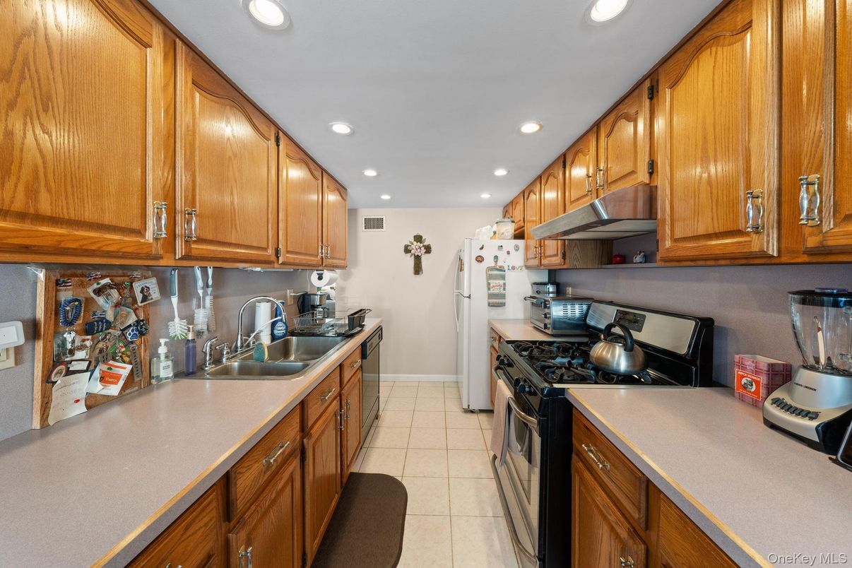 Interior, Kitchen, Recessed Lighting