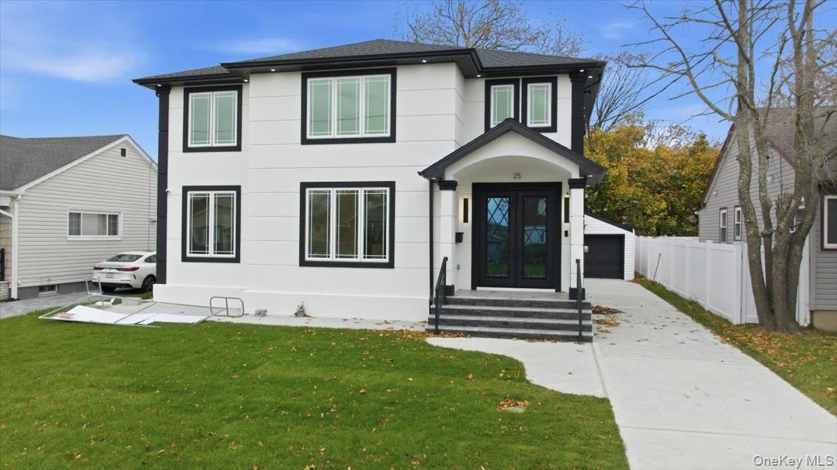 Exterior, Facade, Georgian